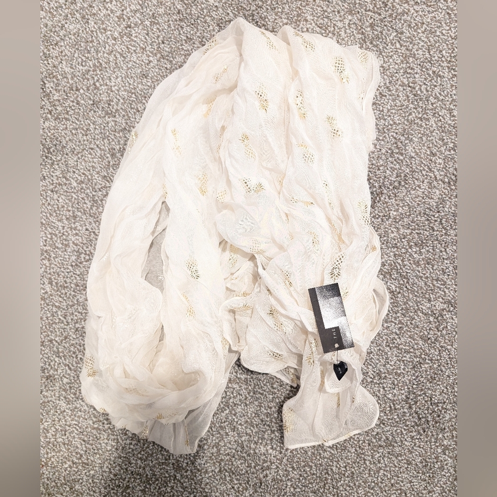 The Limited White and Gold Pineapple Women's Scarf